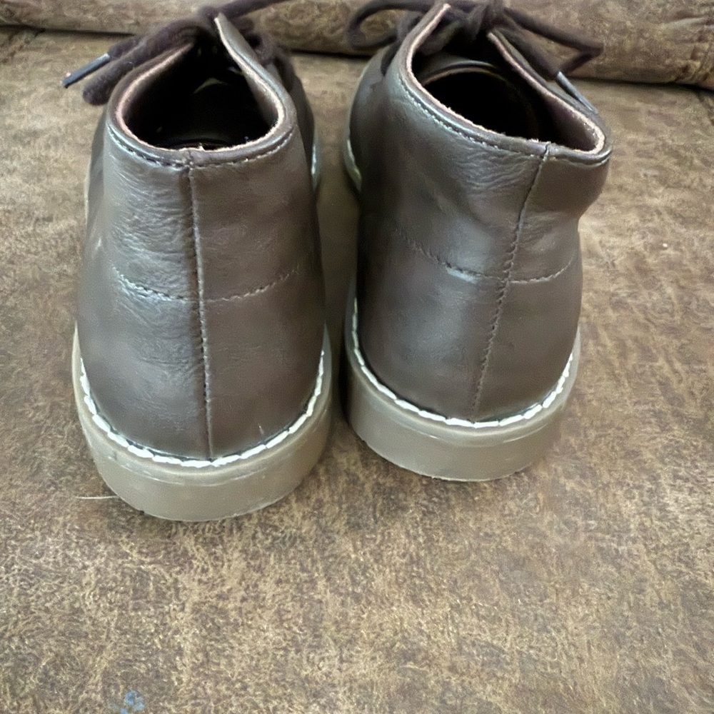 NWOT The Children’s Place Brown Shoe Boots boys’ youth 2 - Picture 6 of 7